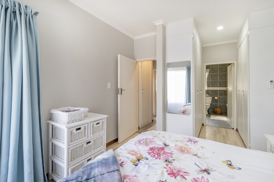 2 Bedroom Property for Sale in Erasmuskloof Gauteng