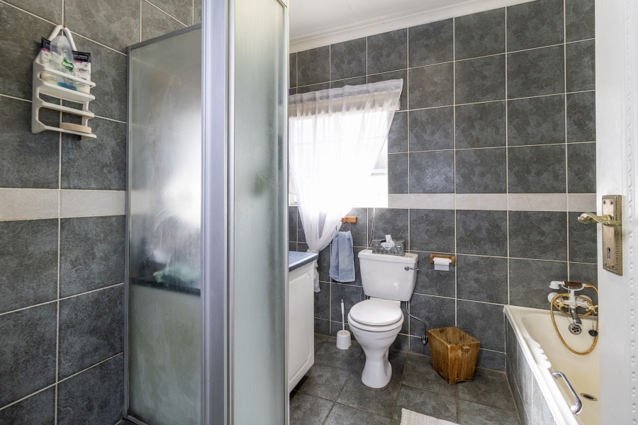 2 Bedroom Property for Sale in Erasmuskloof Gauteng