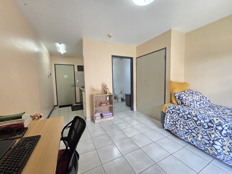 1 Bedroom Property for Sale in Ruimsig Gauteng
