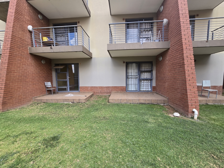1 Bedroom Property for Sale in Ruimsig Gauteng