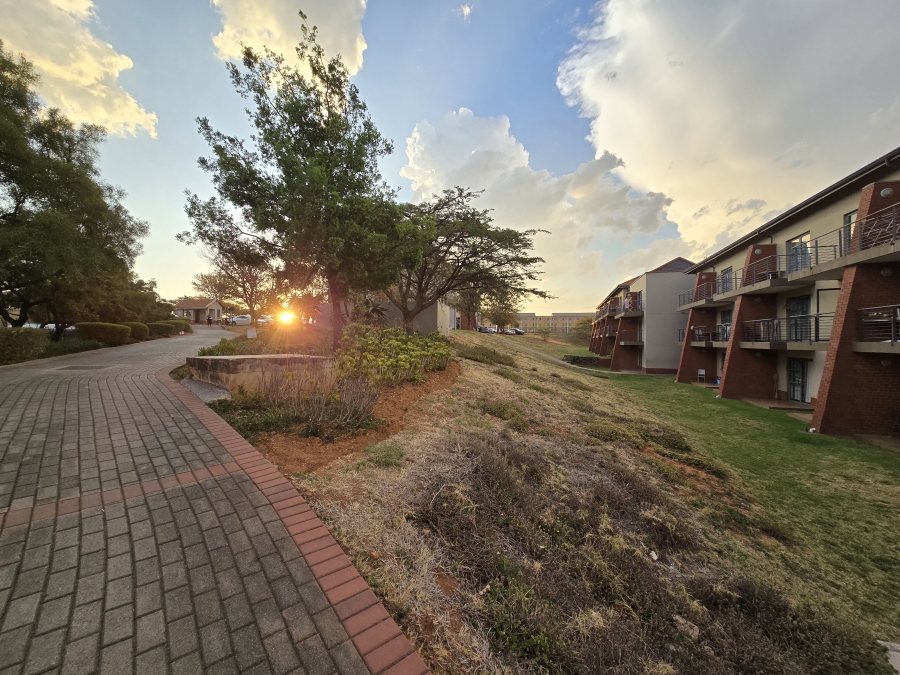 1 Bedroom Property for Sale in Ruimsig Gauteng