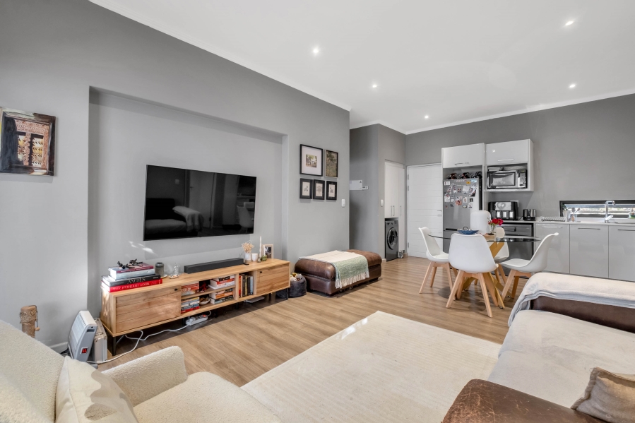 2 Bedroom Property for Sale in Rosebank Gauteng