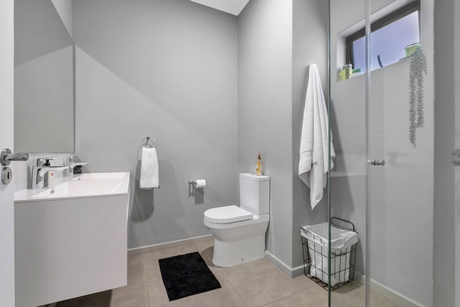 2 Bedroom Property for Sale in Rosebank Gauteng
