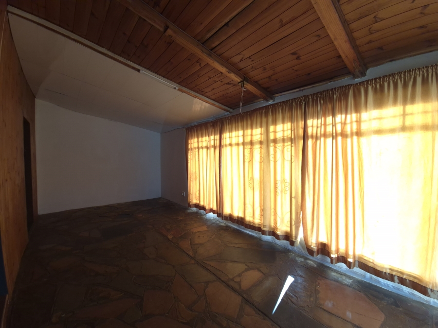 To Let 3 Bedroom Property for Rent in Selection Park Gauteng