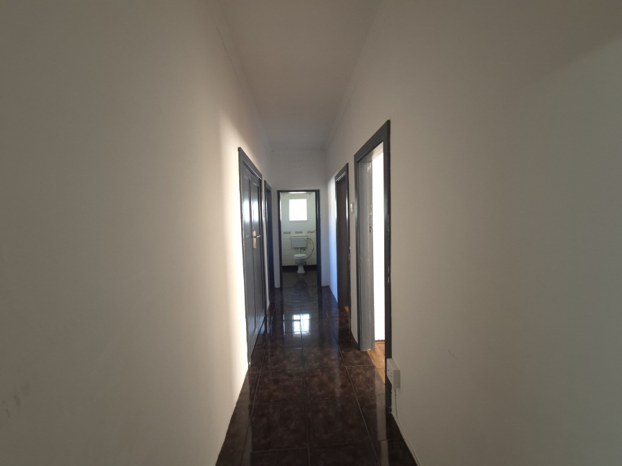 To Let 3 Bedroom Property for Rent in Selection Park Gauteng