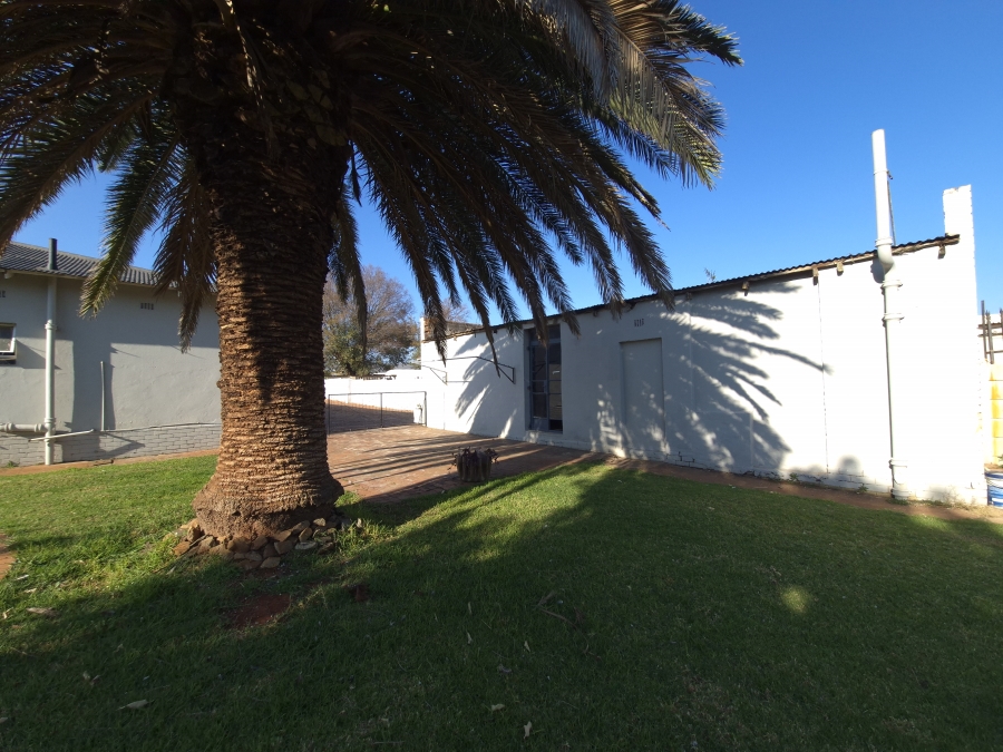 To Let 3 Bedroom Property for Rent in Selection Park Gauteng