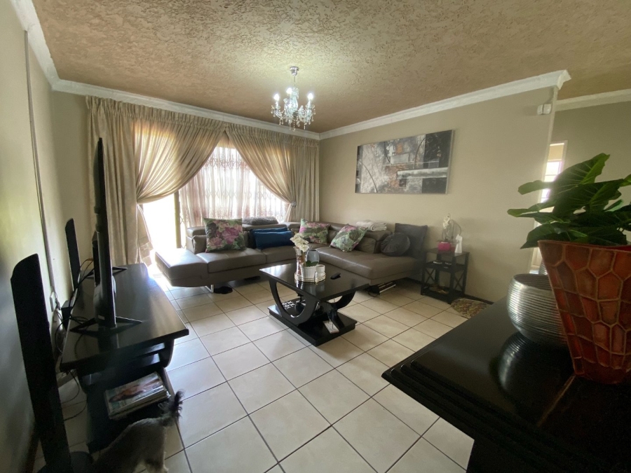 2 Bedroom Property for Sale in Minnebron Gauteng