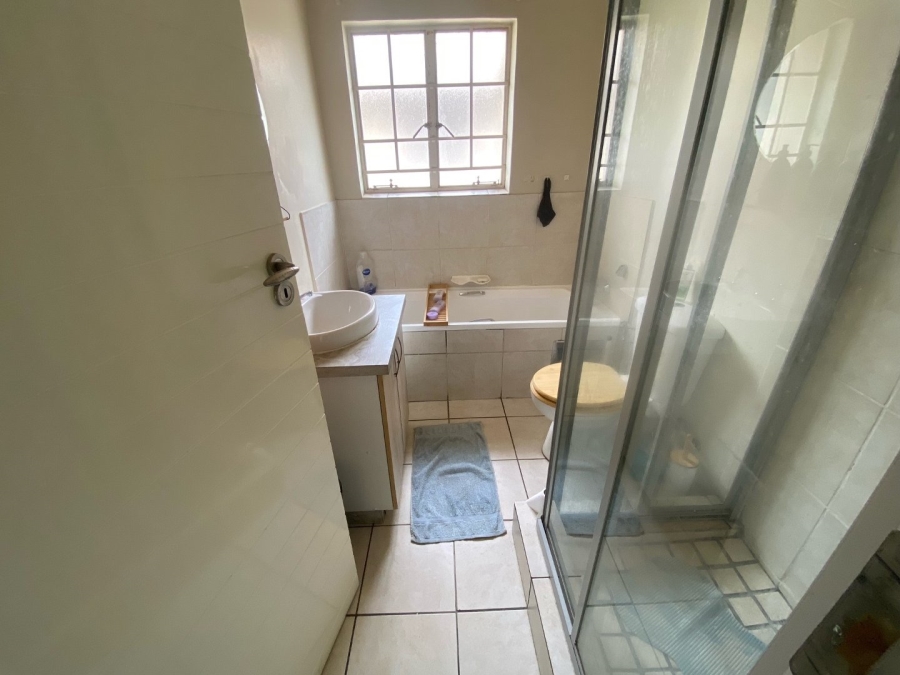 2 Bedroom Property for Sale in Minnebron Gauteng