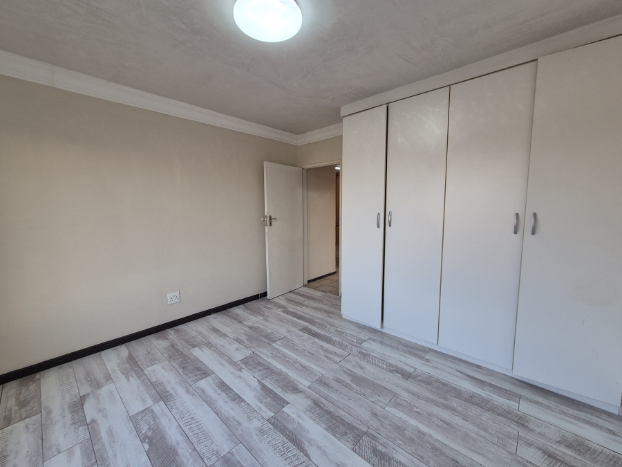 2 Bedroom Property for Sale in Minnebron Gauteng