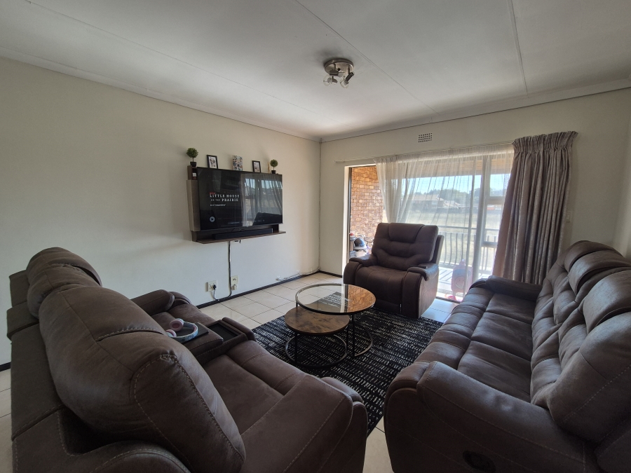 2 Bedroom Property for Sale in Sonneveld Gauteng