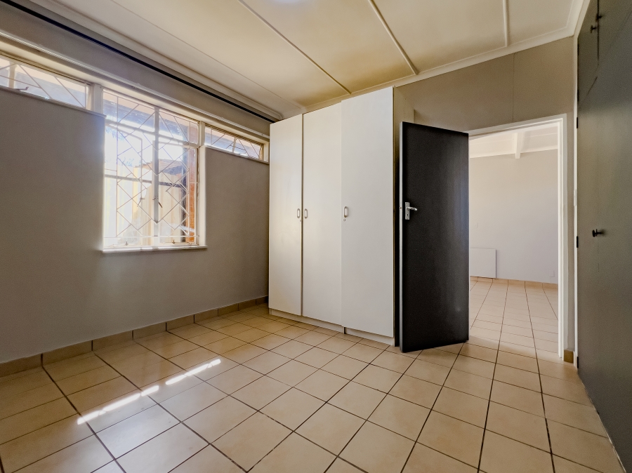 1 Bedroom Property for Sale in Birchleigh Gauteng