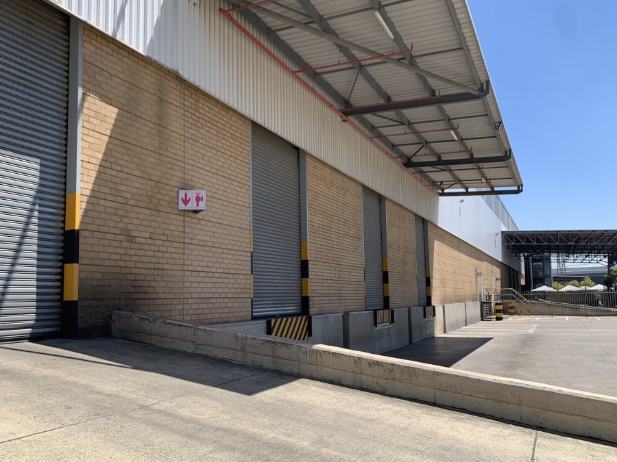 Commercial Property for Sale in Gosforth Park Gauteng