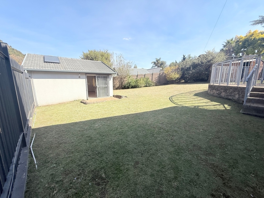 4 Bedroom Property for Sale in Mondeor Gauteng