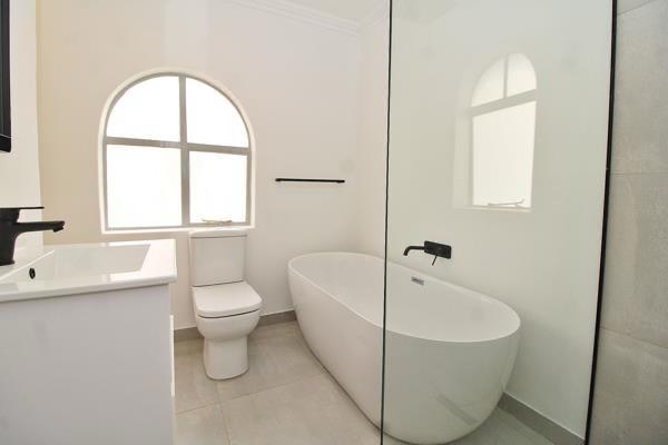 To Let 1 Bedroom Property for Rent in Bedfordview Gauteng