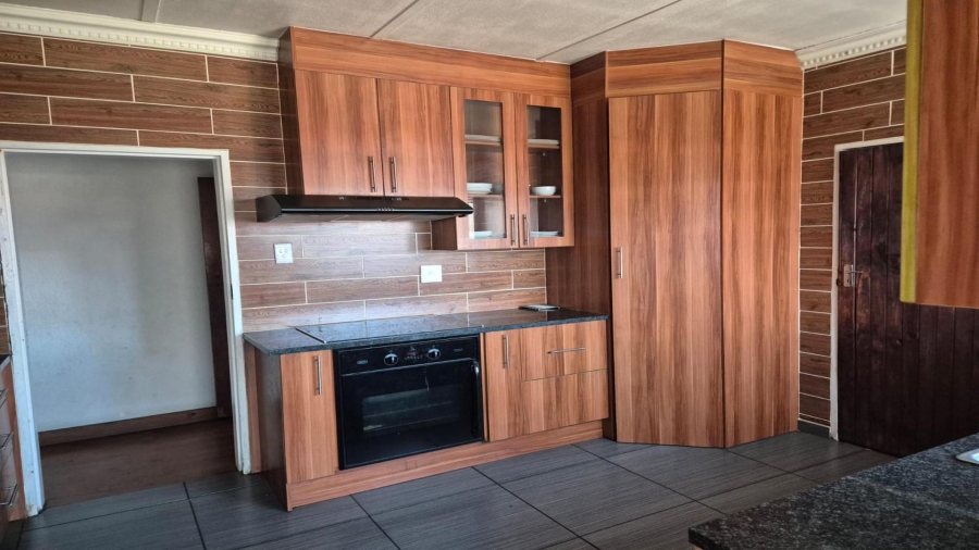 3 Bedroom Property for Sale in Rhodesfield Gauteng