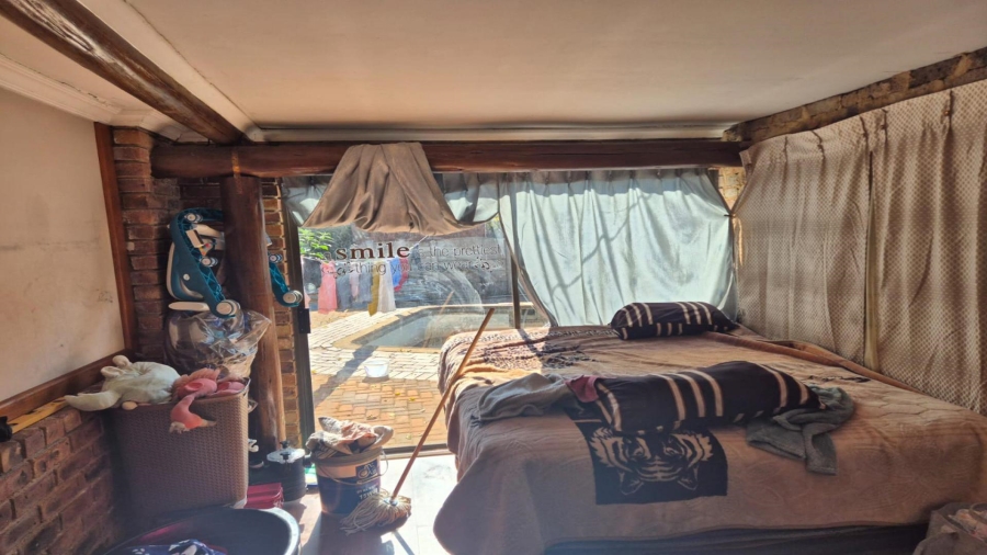 3 Bedroom Property for Sale in Rhodesfield Gauteng