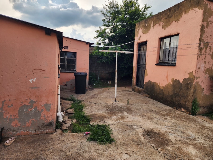 2 Bedroom Property for Sale in Daveyton Gauteng