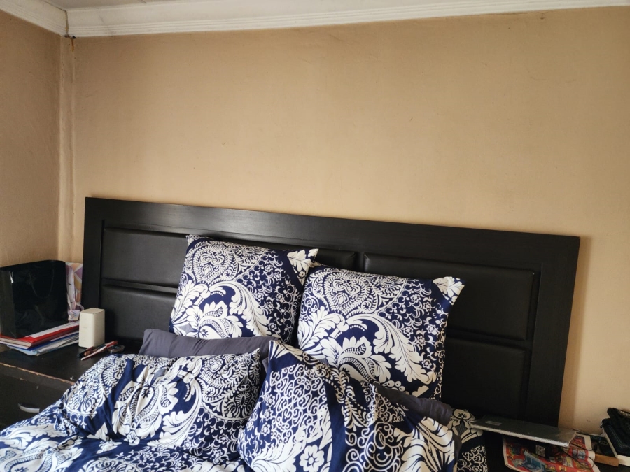 2 Bedroom Property for Sale in Daveyton Gauteng