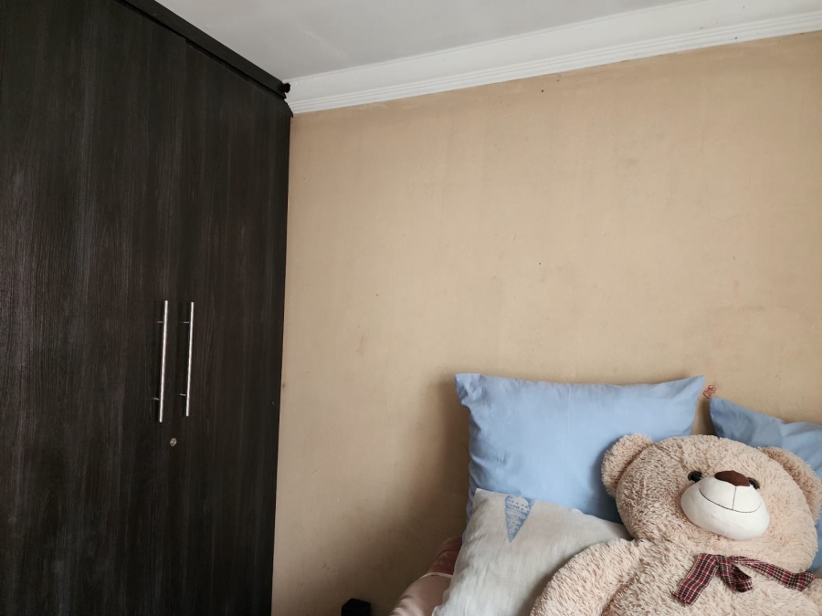 2 Bedroom Property for Sale in Daveyton Gauteng