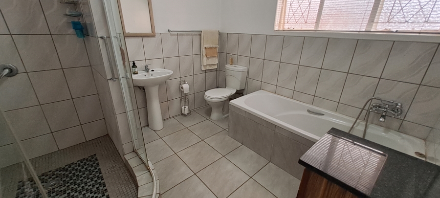 3 Bedroom Property for Sale in Lynnwood Gauteng