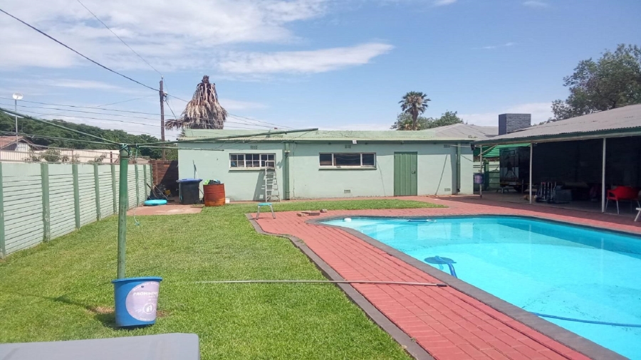 3 Bedroom Property for Sale in Vanderbijlpark CW 5 Gauteng