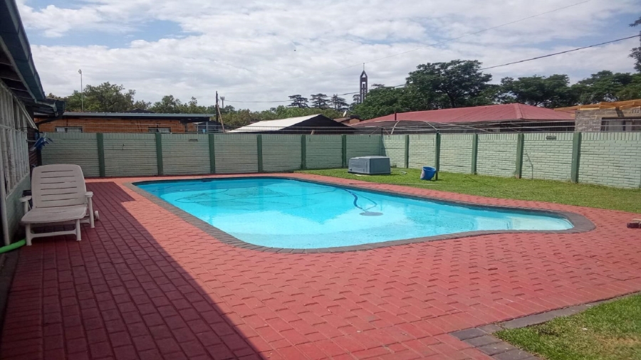 3 Bedroom Property for Sale in Vanderbijlpark CW 5 Gauteng