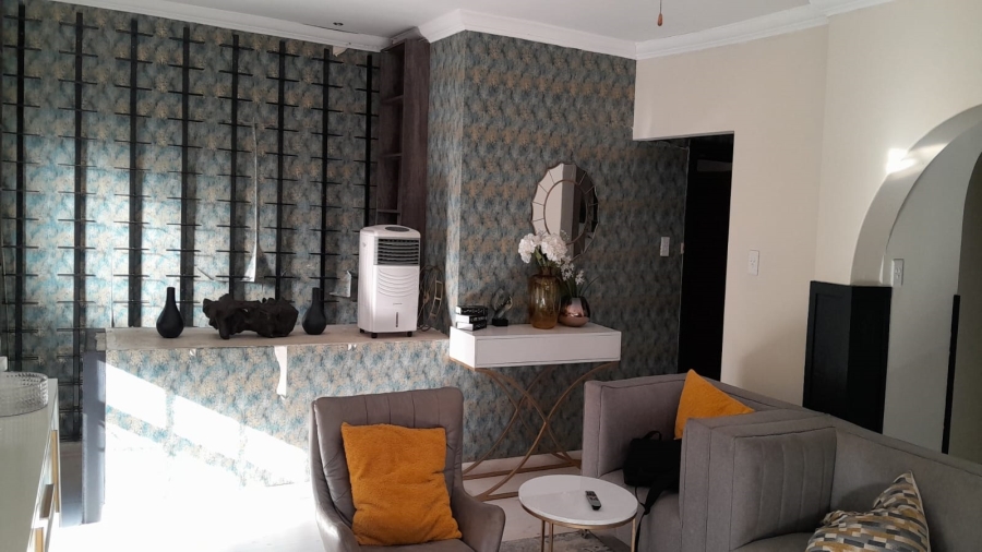 4 Bedroom Property for Sale in Waldrift Gauteng