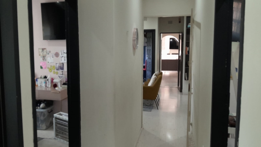 4 Bedroom Property for Sale in Waldrift Gauteng