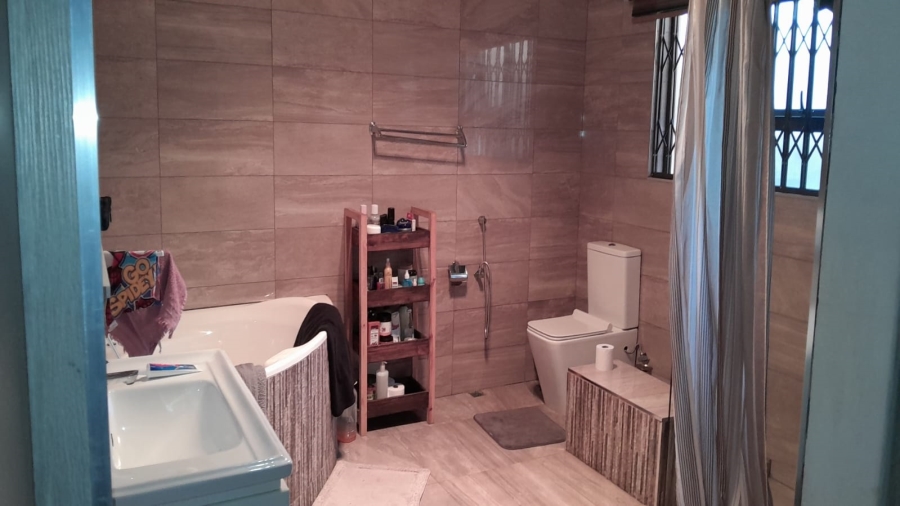 4 Bedroom Property for Sale in Waldrift Gauteng