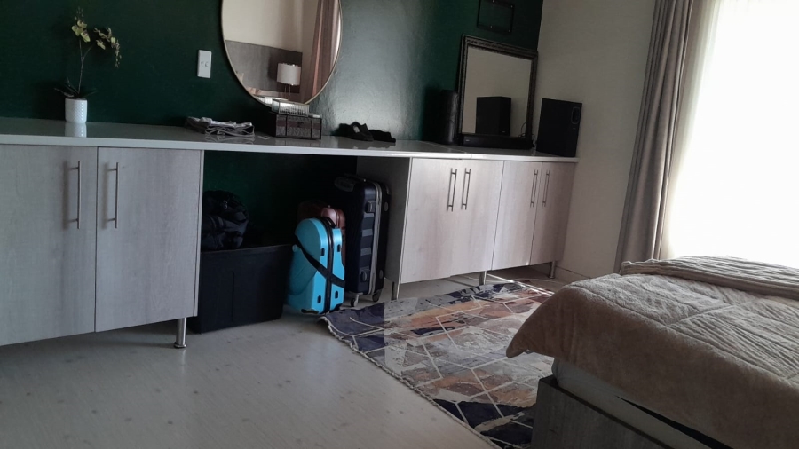 4 Bedroom Property for Sale in Waldrift Gauteng