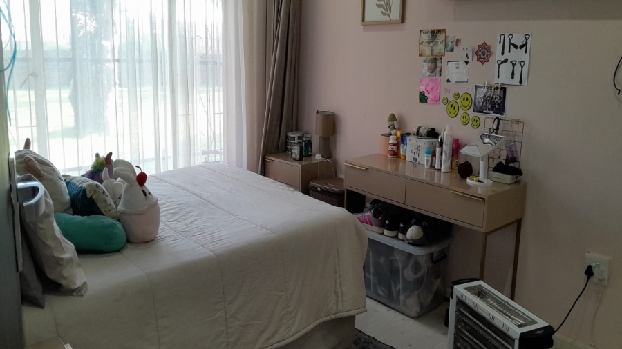 4 Bedroom Property for Sale in Waldrift Gauteng