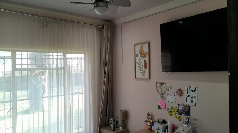 4 Bedroom Property for Sale in Waldrift Gauteng