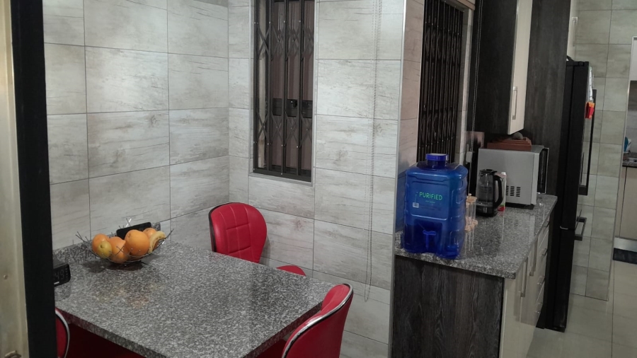4 Bedroom Property for Sale in Waldrift Gauteng