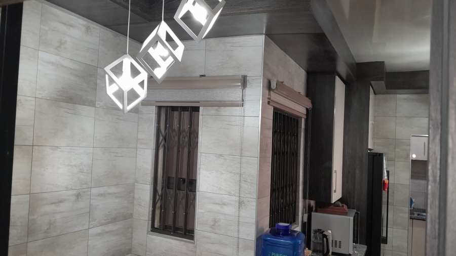 4 Bedroom Property for Sale in Waldrift Gauteng