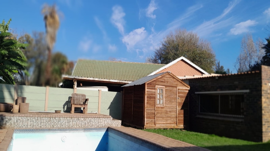 4 Bedroom Property for Sale in Waldrift Gauteng