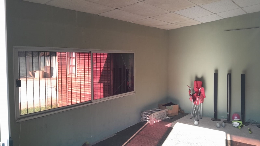 4 Bedroom Property for Sale in Waldrift Gauteng
