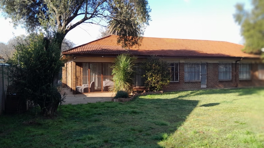 4 Bedroom Property for Sale in Waldrift Gauteng