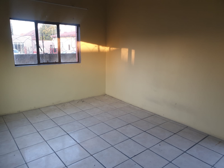 8 Bedroom Property for Sale in Brakpan Central Gauteng