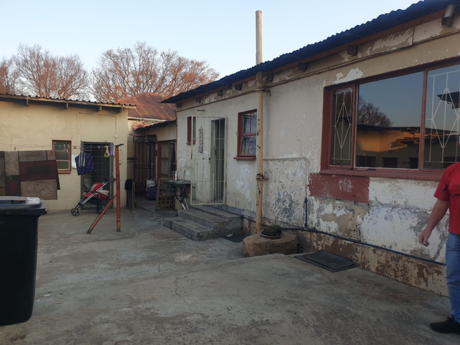 8 Bedroom Property for Sale in Brakpan Central Gauteng