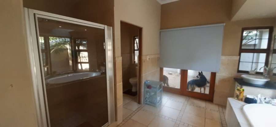 3 Bedroom Property for Sale in Glen Marais Gauteng