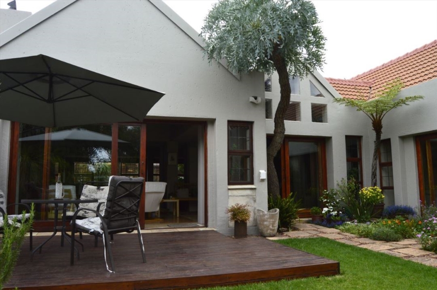 3 Bedroom Property for Sale in Glen Marais Gauteng