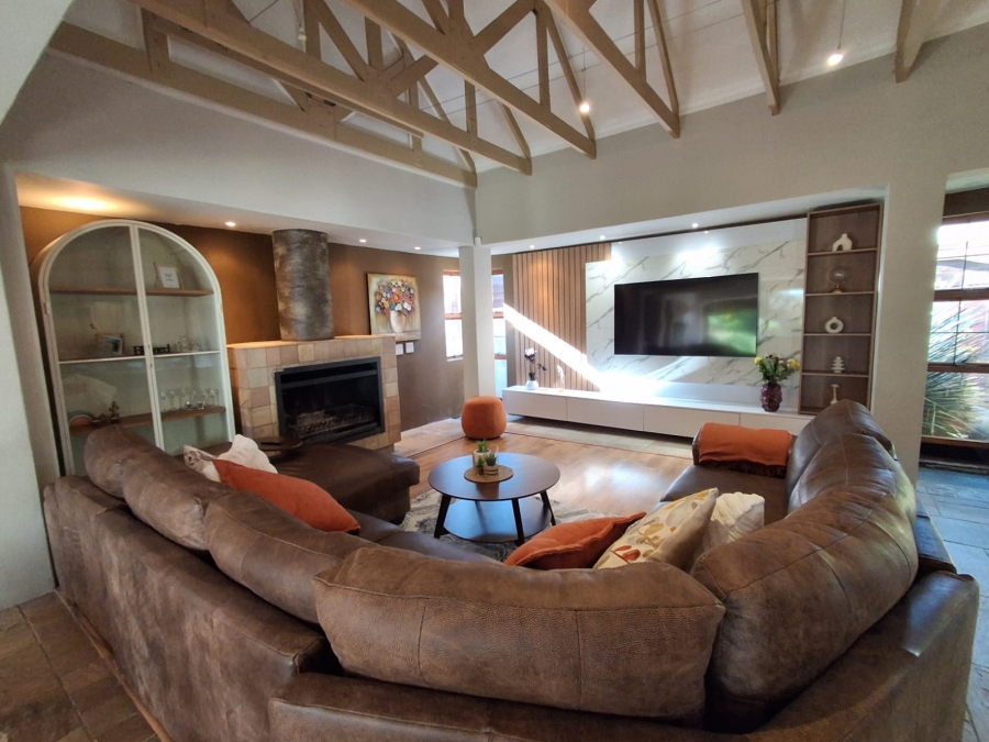 3 Bedroom Property for Sale in Glen Marais Gauteng