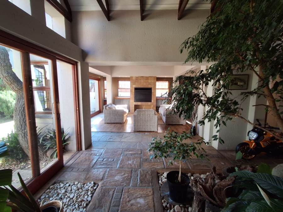 3 Bedroom Property for Sale in Glen Marais Gauteng