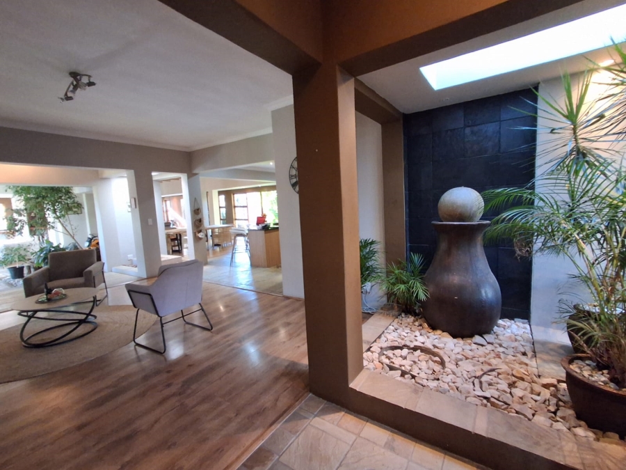 3 Bedroom Property for Sale in Glen Marais Gauteng