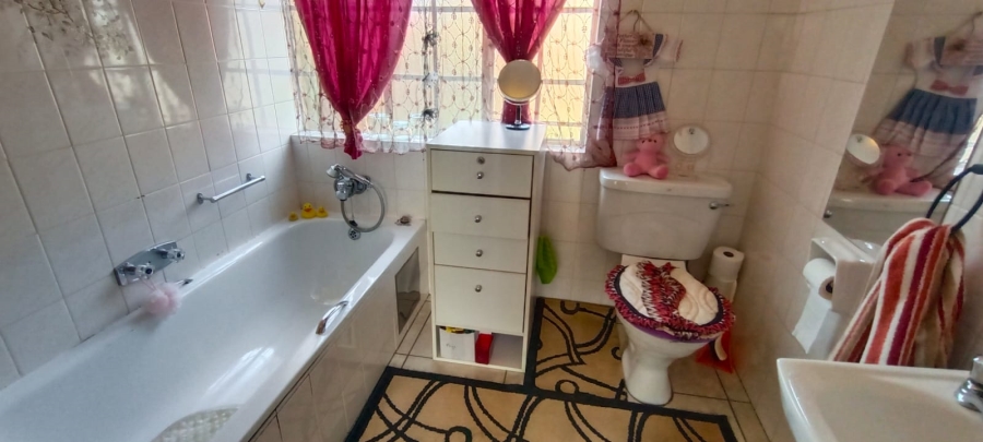 2 Bedroom Property for Sale in Sunair Park Gauteng