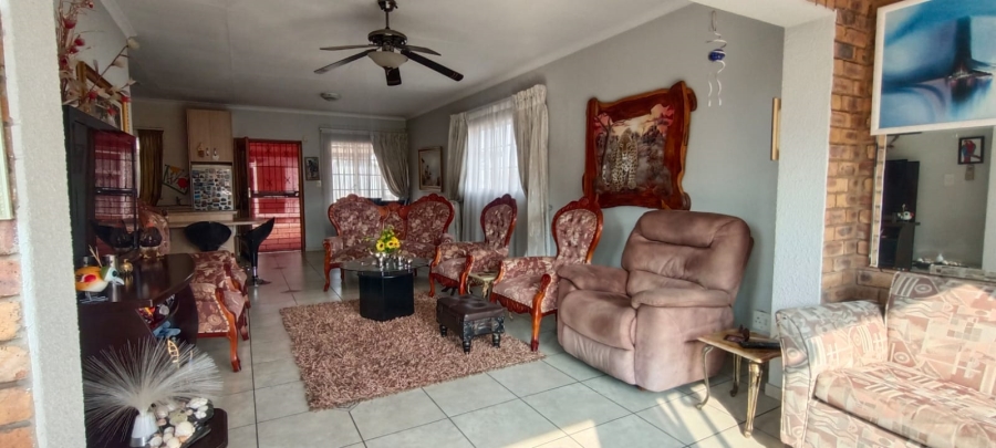 2 Bedroom Property for Sale in Sunair Park Gauteng