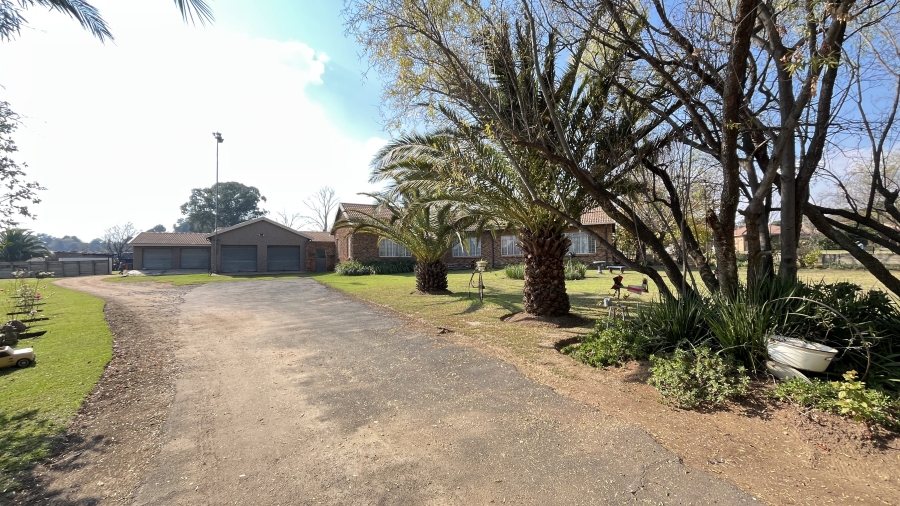 4 Bedroom Property for Sale in Benoni AH Gauteng