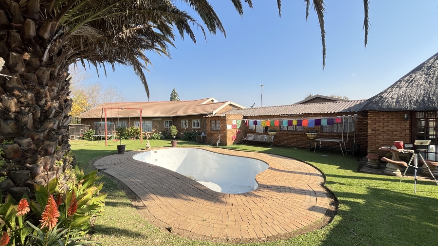 4 Bedroom Property for Sale in Benoni AH Gauteng
