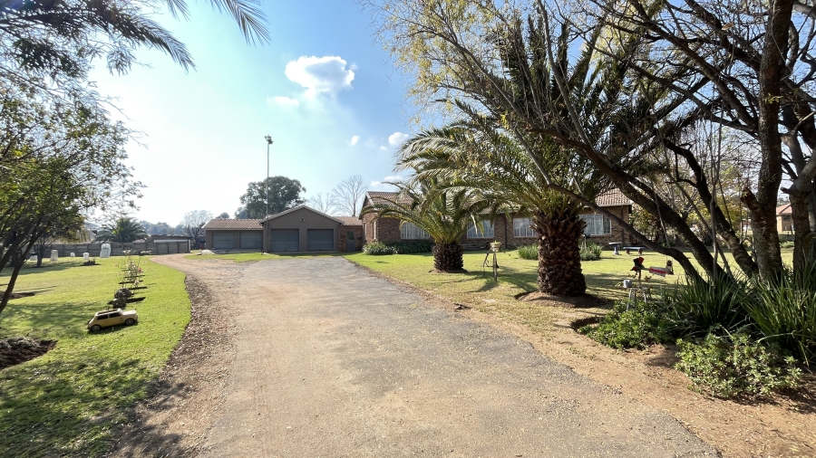 4 Bedroom Property for Sale in Benoni AH Gauteng