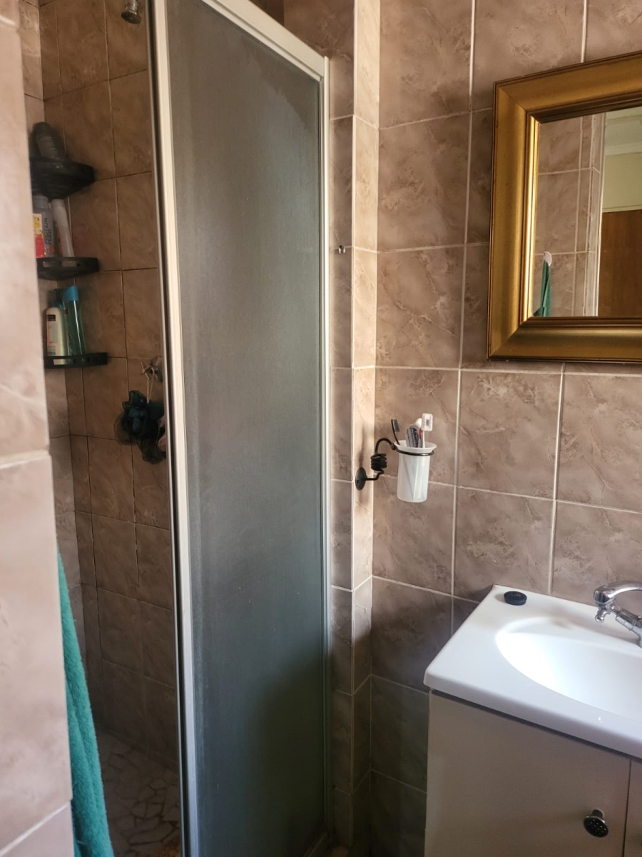 3 Bedroom Property for Sale in Edelweiss Gauteng